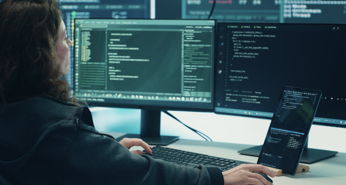 ECS vs EKS vs Lambda: How to Choose the Right AWS Stack for Your DevOps Workflow