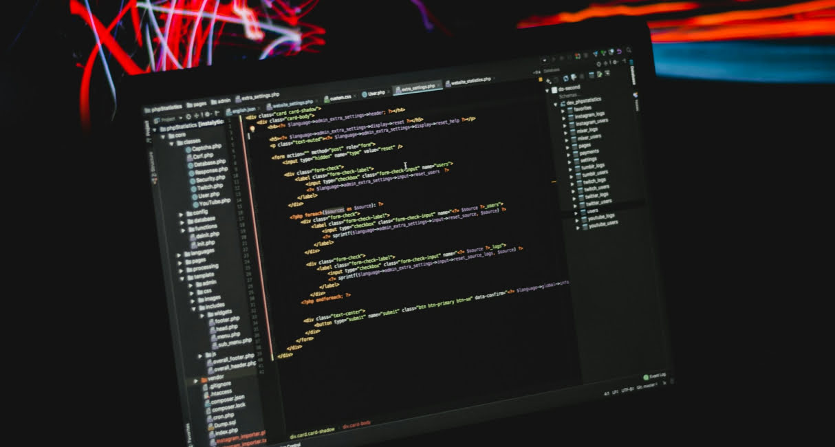 MLOps vs DevOps: Key Differences and Practical Use Cases